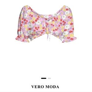 NWT Vero Moda Floral Crop Blouse - 100% Cotton